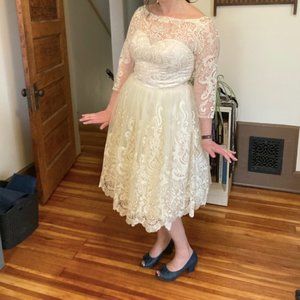 Gilded Grace Lace Vintage Wedding Dress